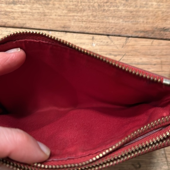 Vintage Coach Red Leather Wristlet – Genuine Leather, 6.5" x 4" – Preppy Classic - Picture 10 of 12